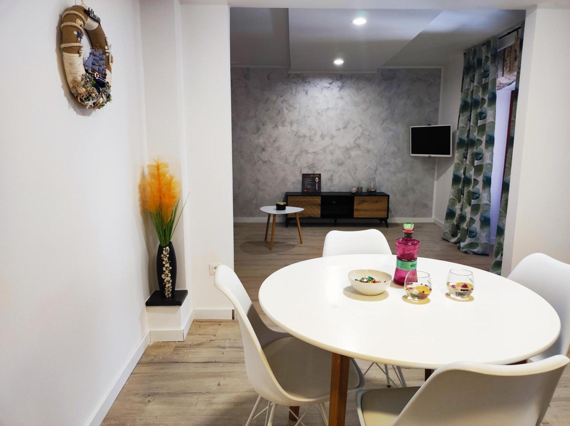 Apartments Bertetic กานฟานาร์ ภายนอก รูปภาพ