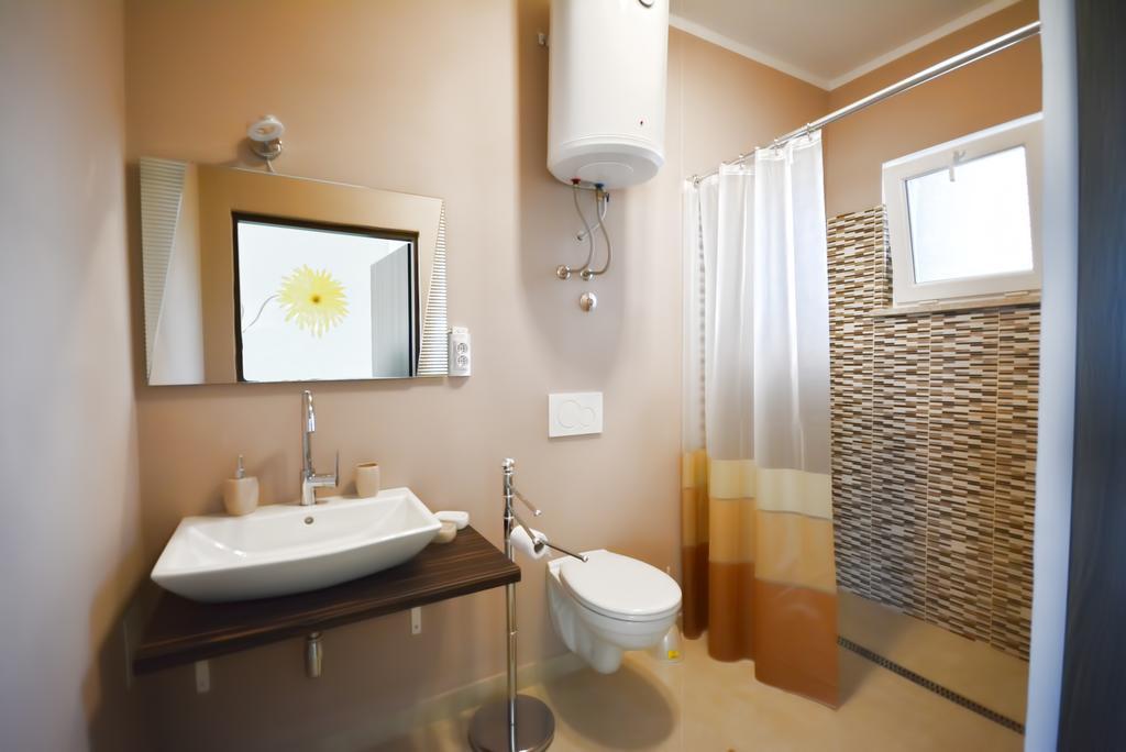Apartments Bertetic กานฟานาร์ ภายนอก รูปภาพ