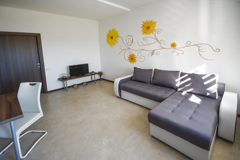 Apartments Bertetic กานฟานาร์ ภายนอก รูปภาพ